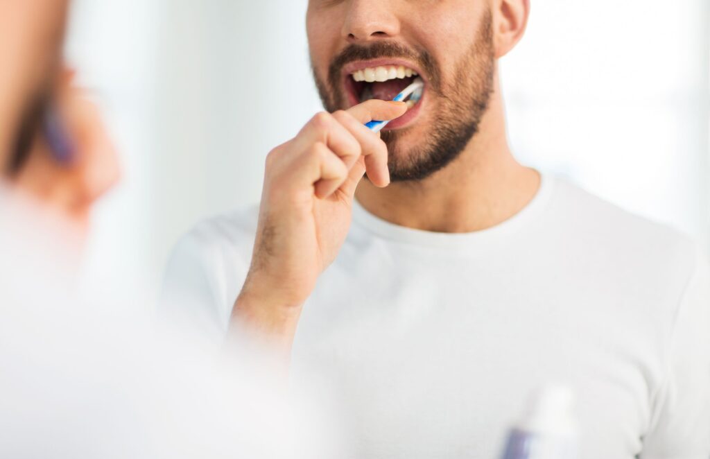 Can you brush teeth after root canal